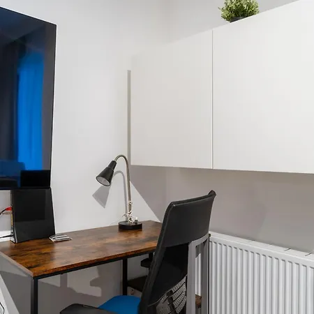 Apartment Zygmunta Standard By Bookinghost Gliwice