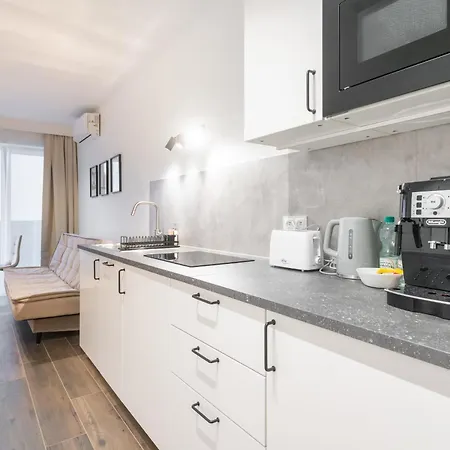 Zygmunta Standard By Bookinghost Gliwice